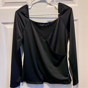 3/25$💥 AKA Top blouse black Women Medium long sleeve shirt chic v neck